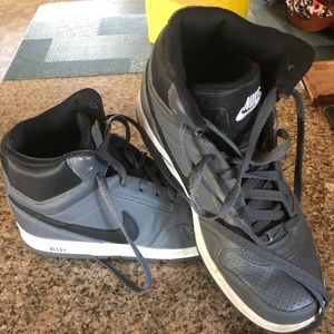 Grey men’s Nike air